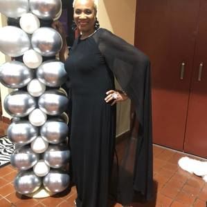 Meet your Posher, Fay